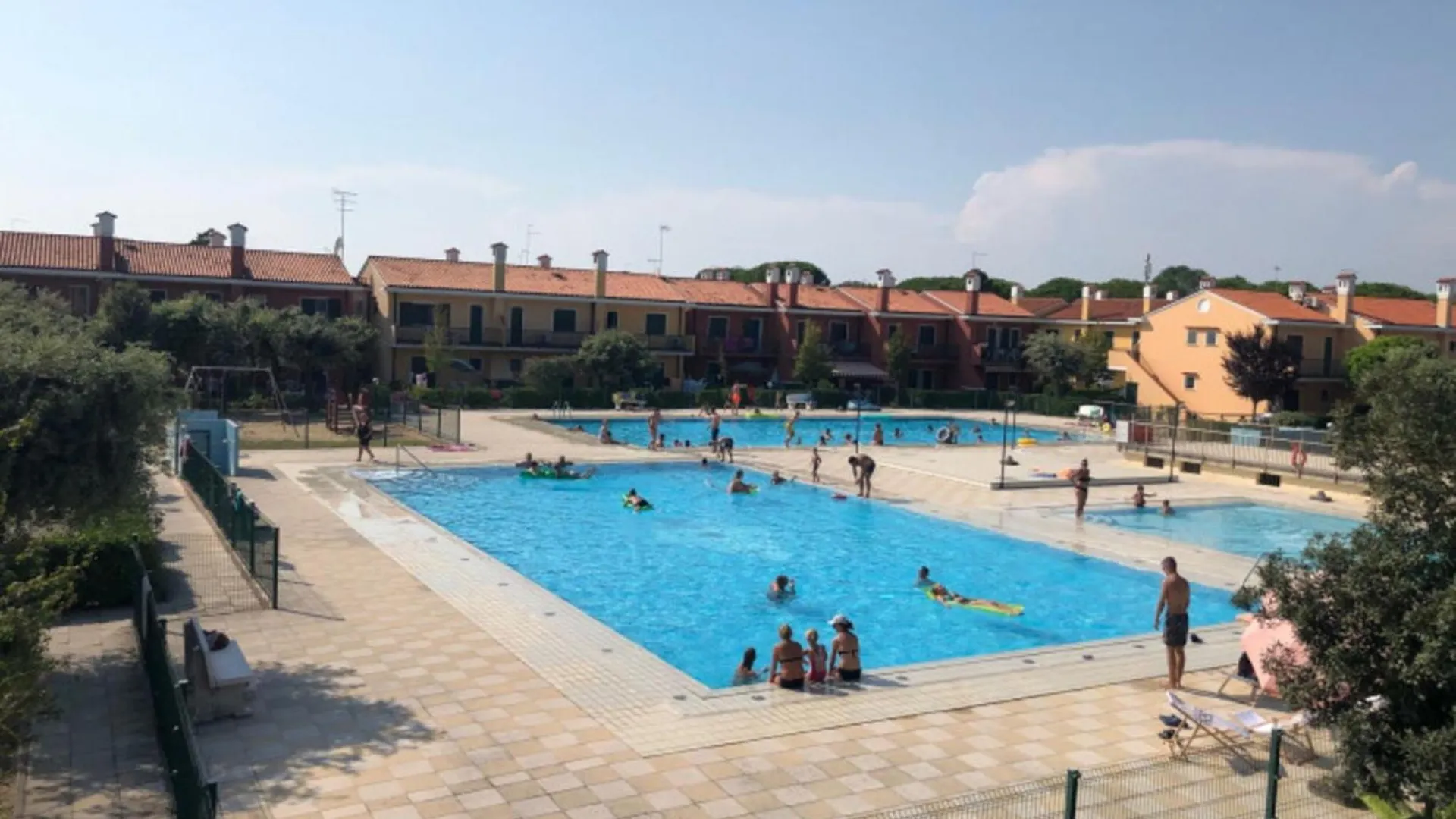 Charming Townhouse With Garden And Pool Apartment Bibione